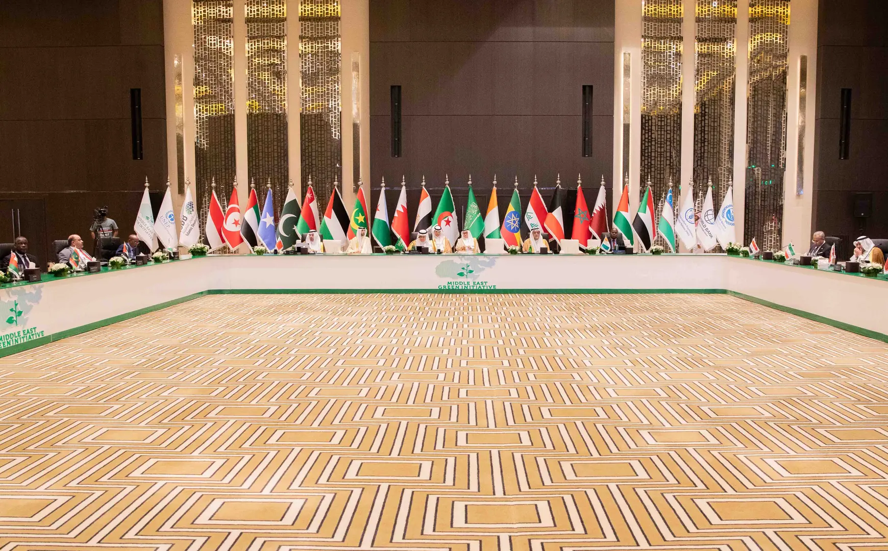 ترأس وزير البيئة اجتماعًا لإقرار وثيقة حوكمة مبادرة الشرق الأوسط الأخضر