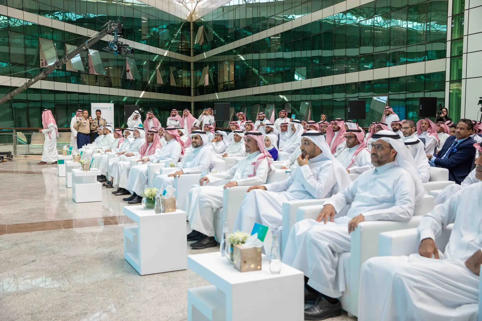 معالي نائب وزير البيئة والمياه والزراعة المهندس منصور بن هلال المشيطي