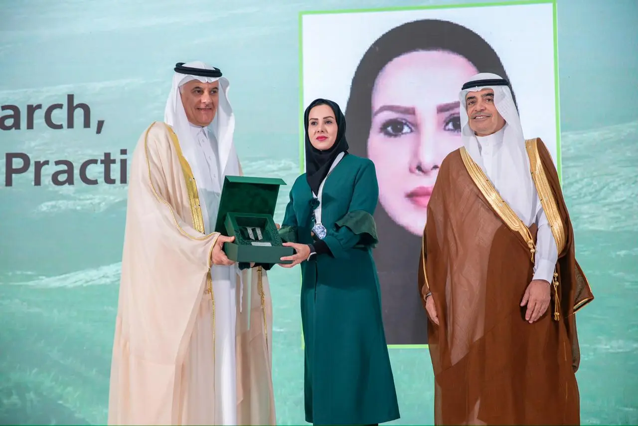 برعاية الملك سلمان، وزير البيئة والمياه والزراعة يكرم 21 فائزًا من 18 دولة